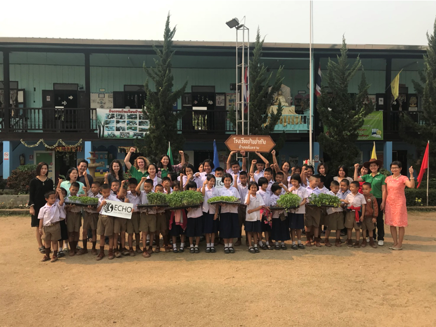 PaKang
Primary School
Garden is now
providing fresh
foods for the
children and their
families