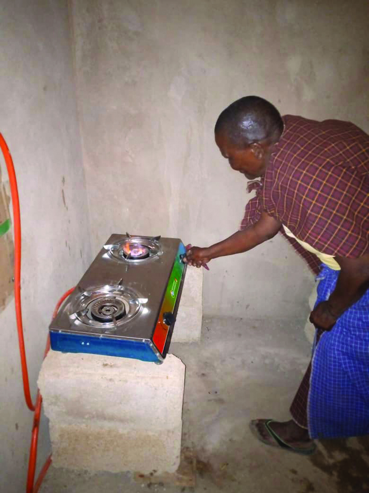 A
biogas digester at a farmer’s home nearby ECHO is
already providing cooking fuel for the family.